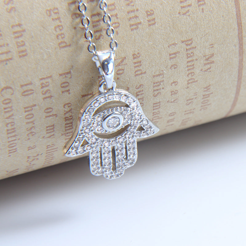Hamsa hänge halsband med kristallaccenter
