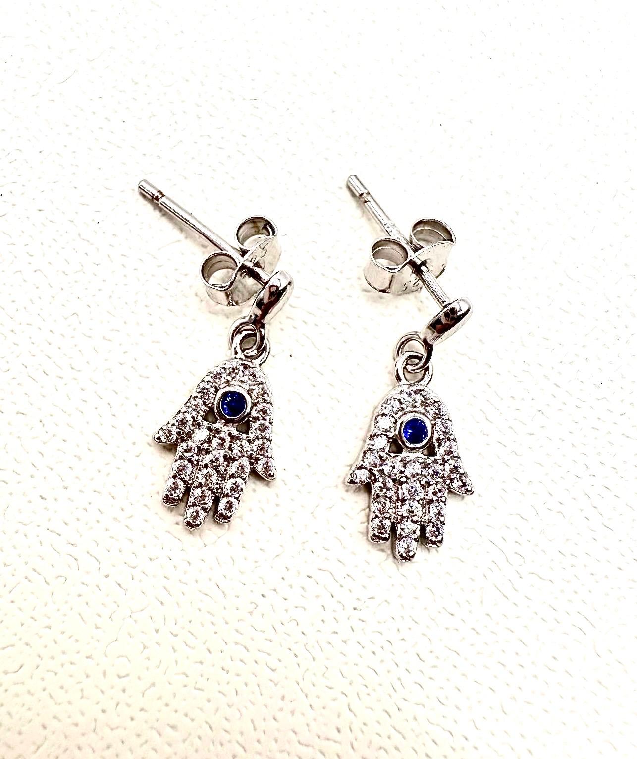 Hamsa droppörhängen med blå kristall – sterlingsilver