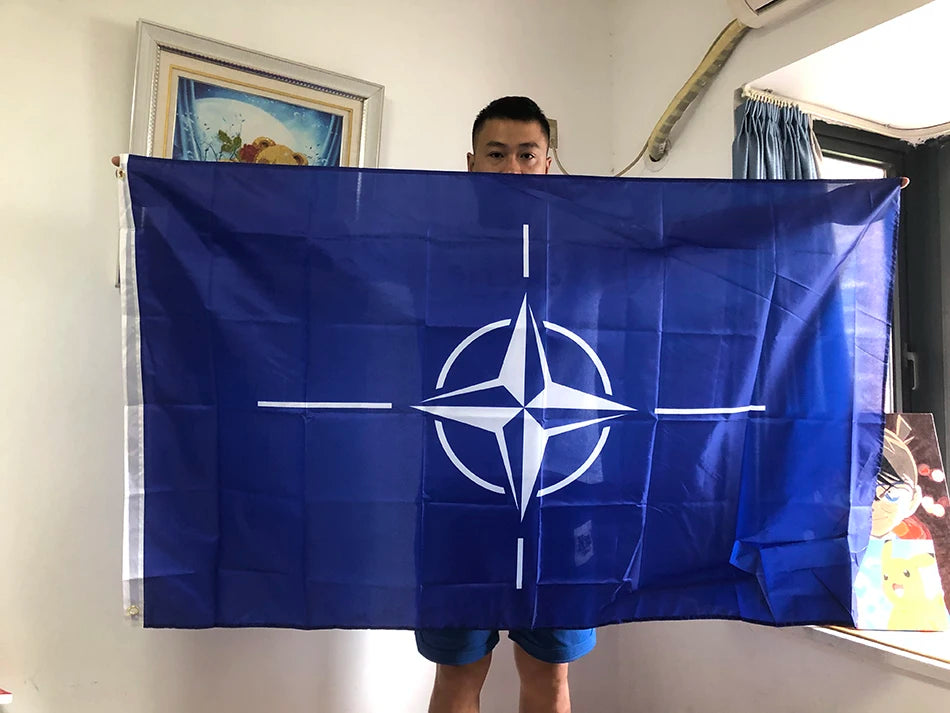 NATO-flaggan – 90x150 cm